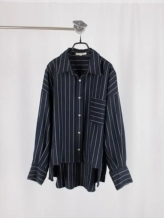 MOUSSY STRIPE LOOSE FIT SHIRTS